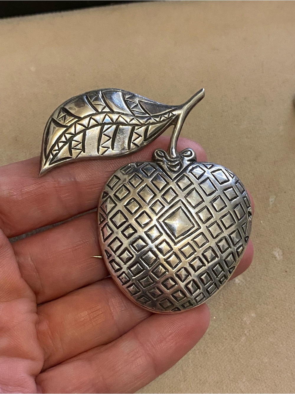 25g Vintage Sterling Silver Fruit Brooch 925 Mexico